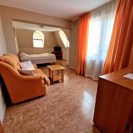 Family Selena Hotel 2*