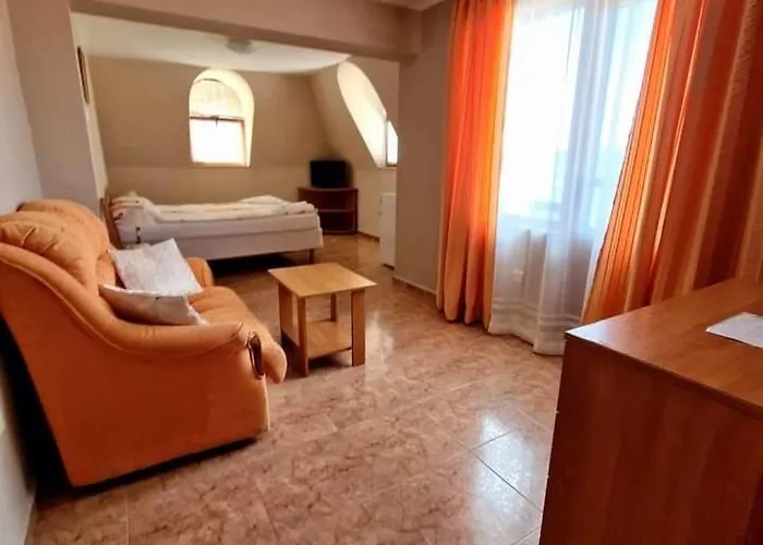 Family Selena Hotel 2*